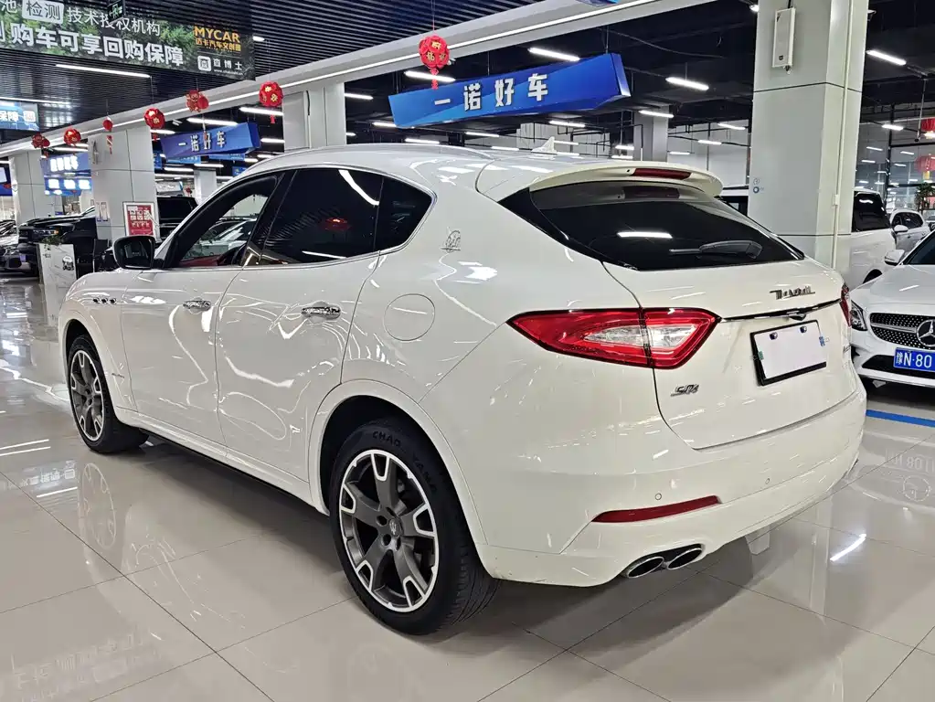 Maserati Levante 2019 — фото 4