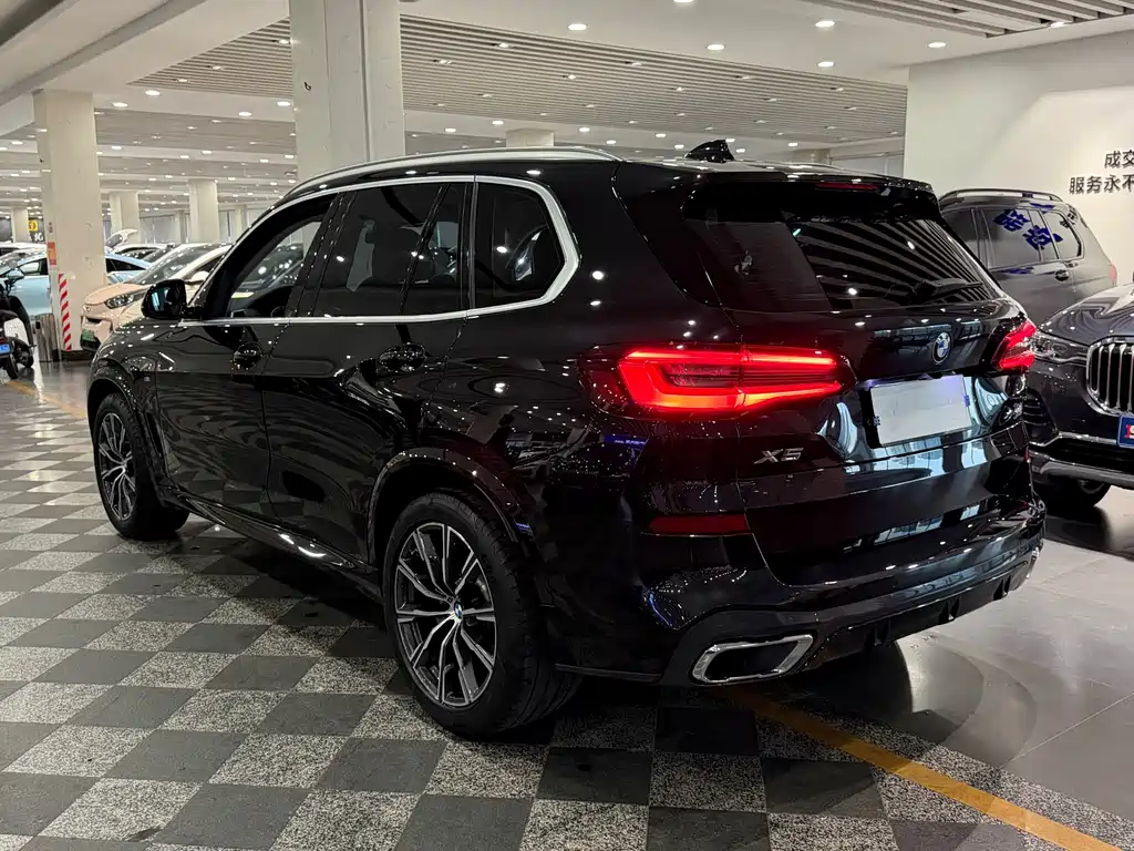BMW X5 2021 — фото 3