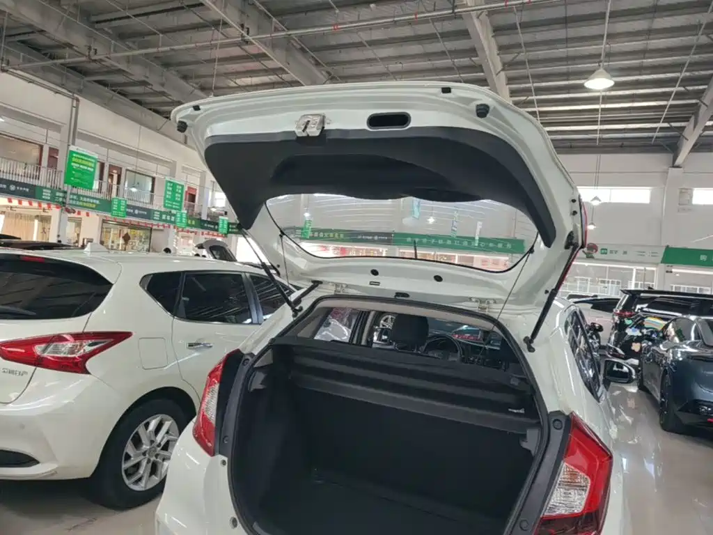 Honda Fit 2018 — фото 19