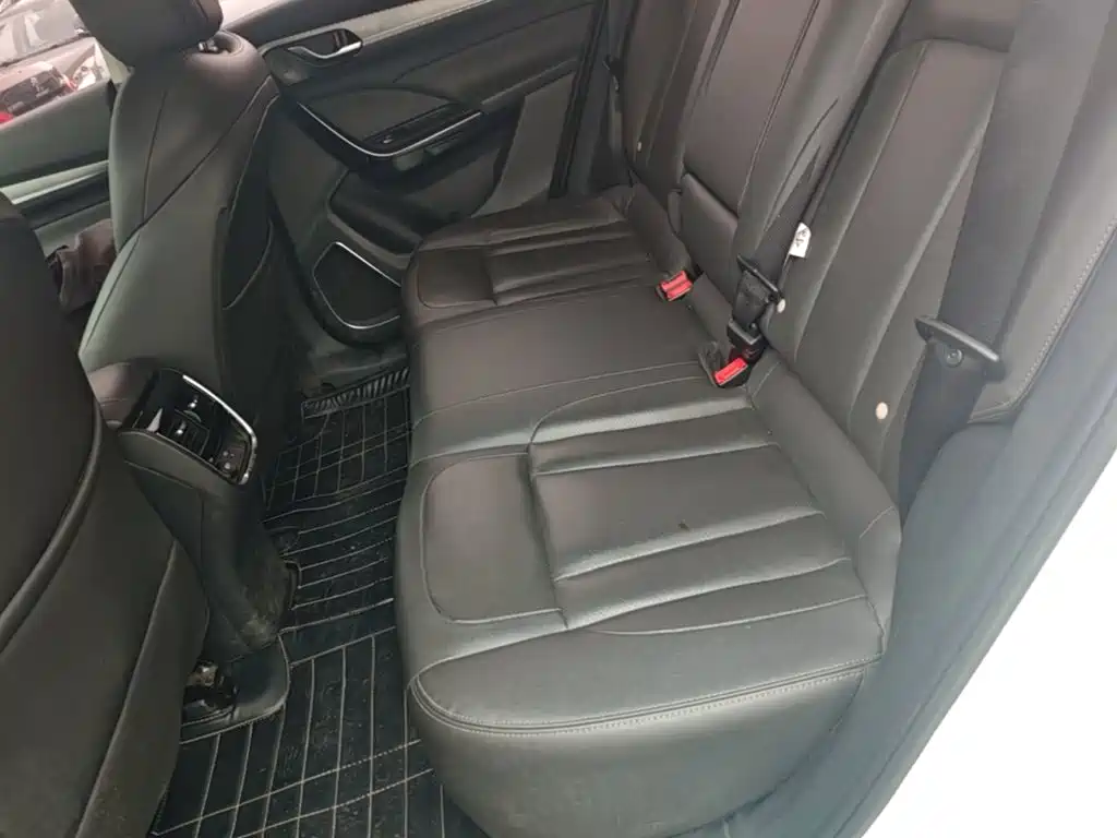 Dongfeng Fengshen AX7 2020 — фото 17