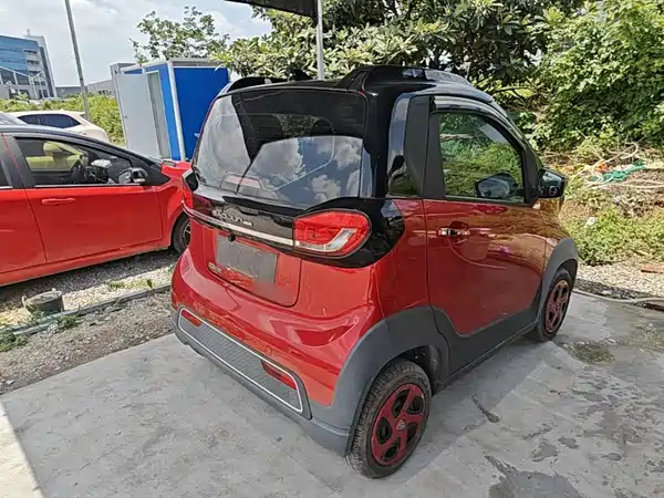 Baojun E100 2021