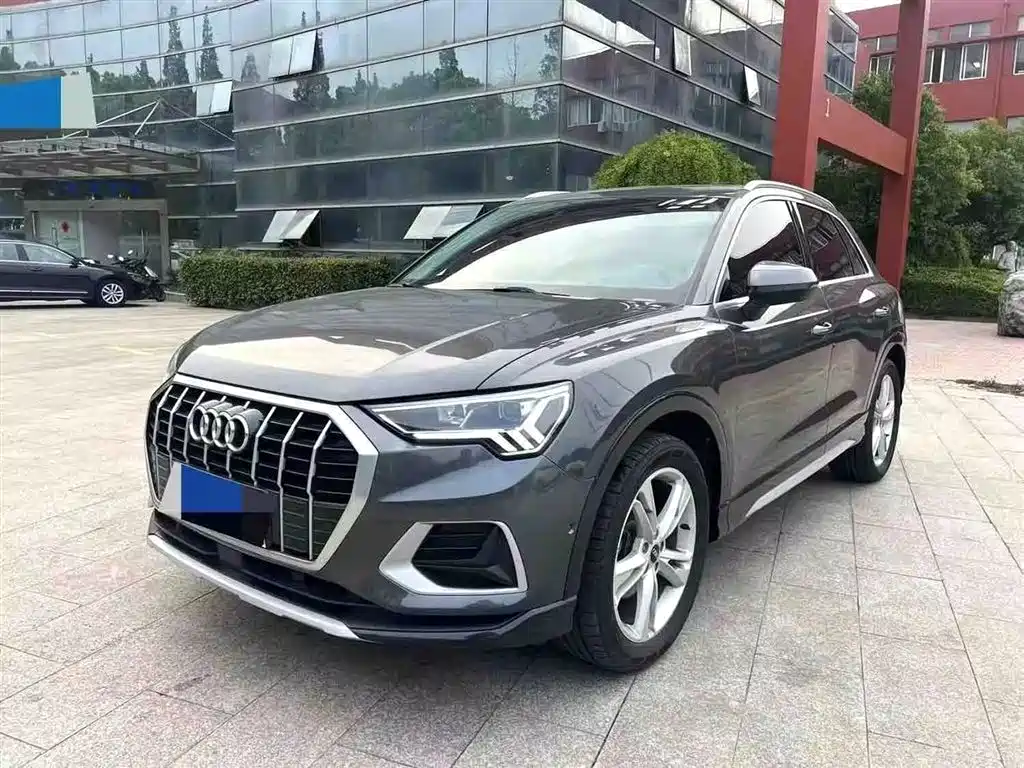 Audi Q3 2020 — фото 2