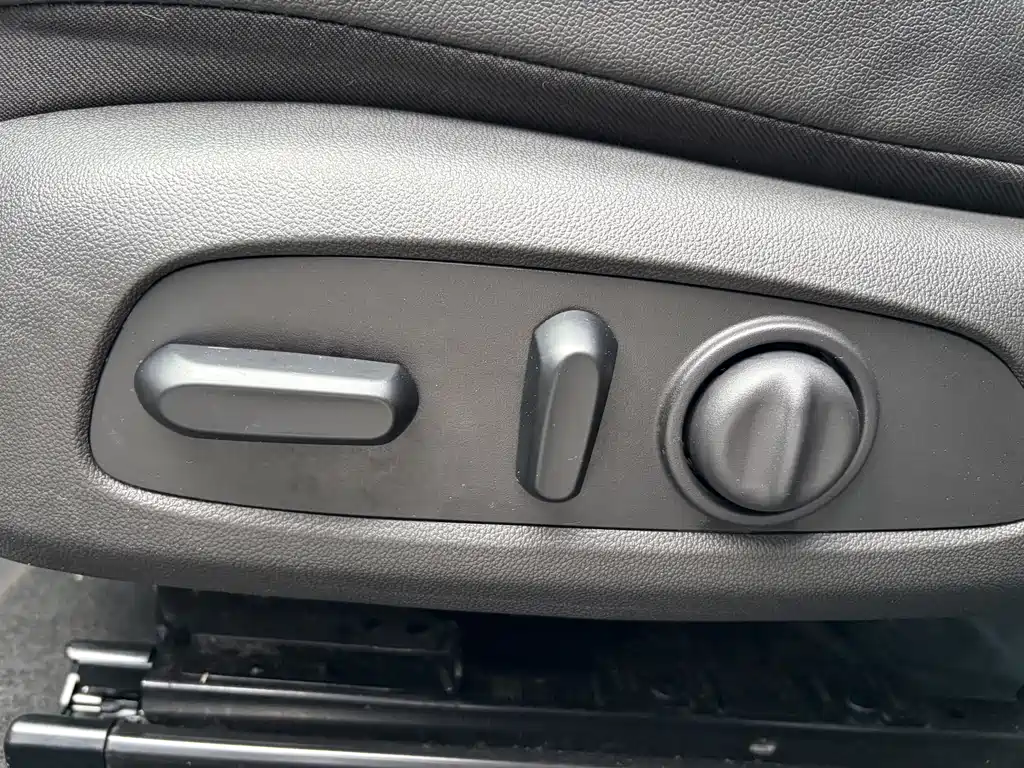 Chevrolet Malibu XL 2022 — фото 12