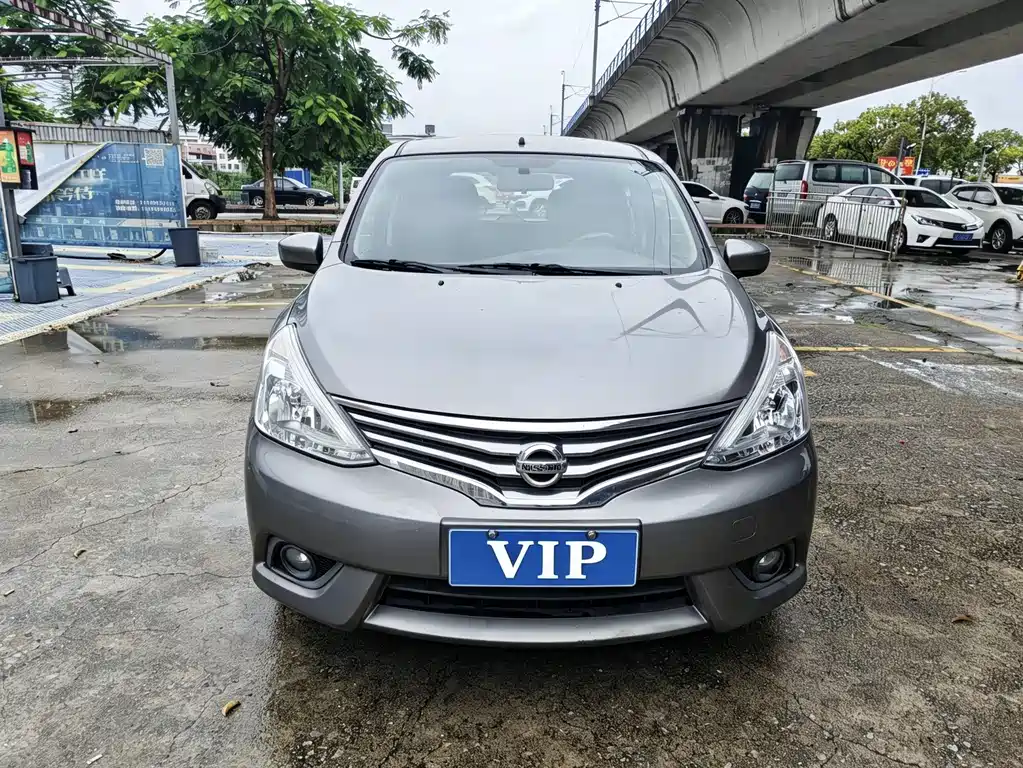 Nissan Livina 2015 — фото 2