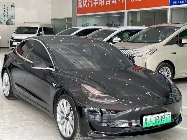 Tesla Model 3 2020