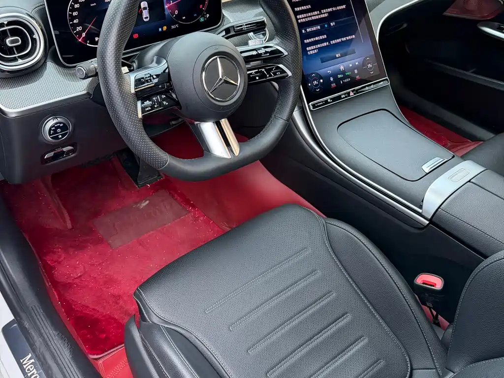 Mercedes-Benz C-Class 2023 — фото 5