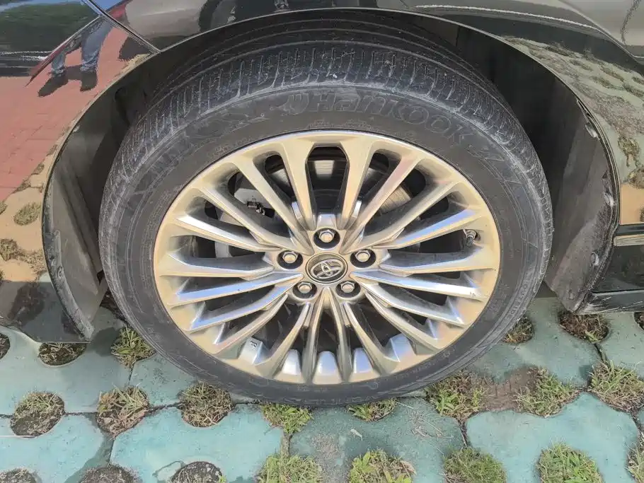 Toyota Avalon 2021