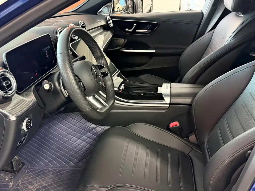 Mercedes-Benz C-Class 2022