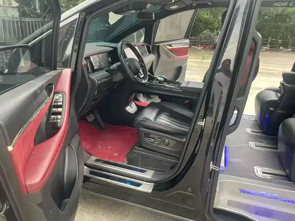 GAC Trumpchi M8 2023