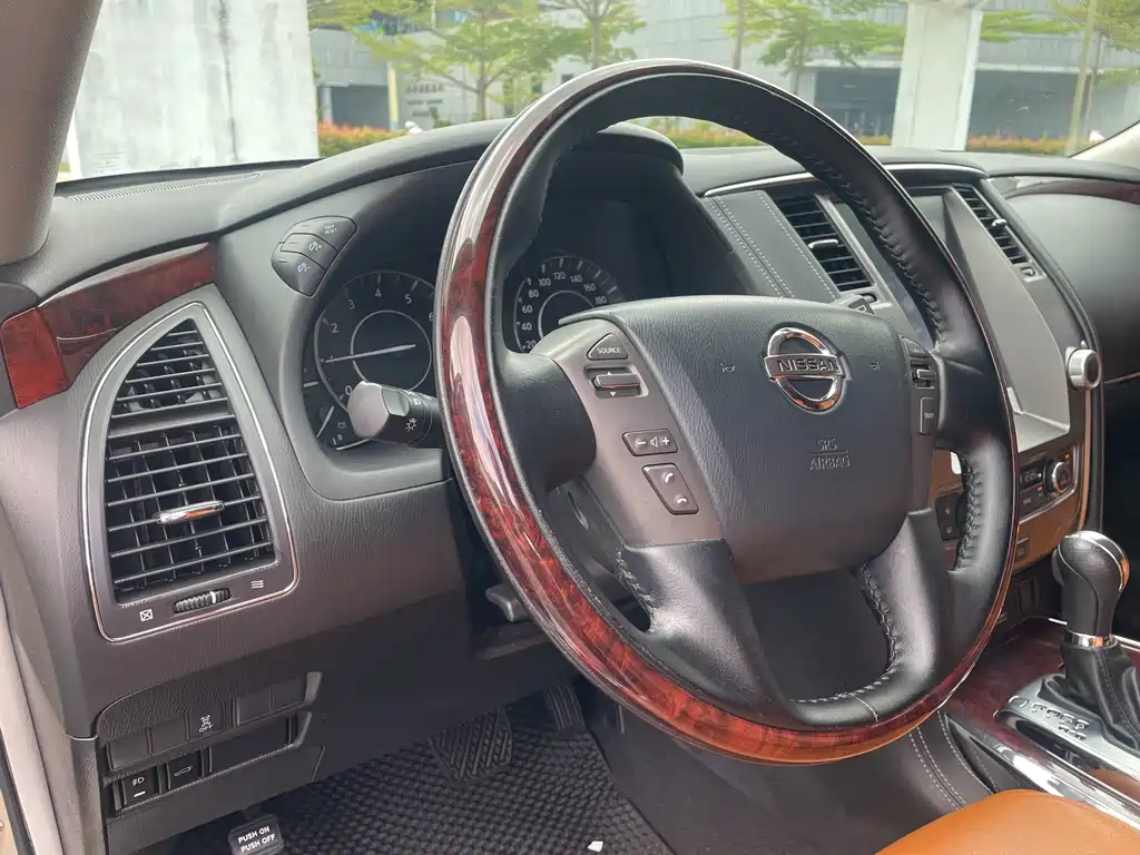 Nissan Patrol 2018 — фото 10
