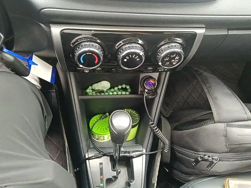 Toyota Yaris L 2021 — фото 14