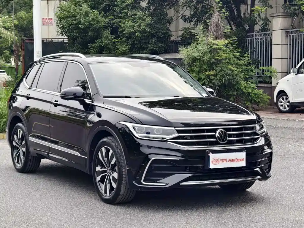 Volkswagen Tiguan L 2024 — фото 4