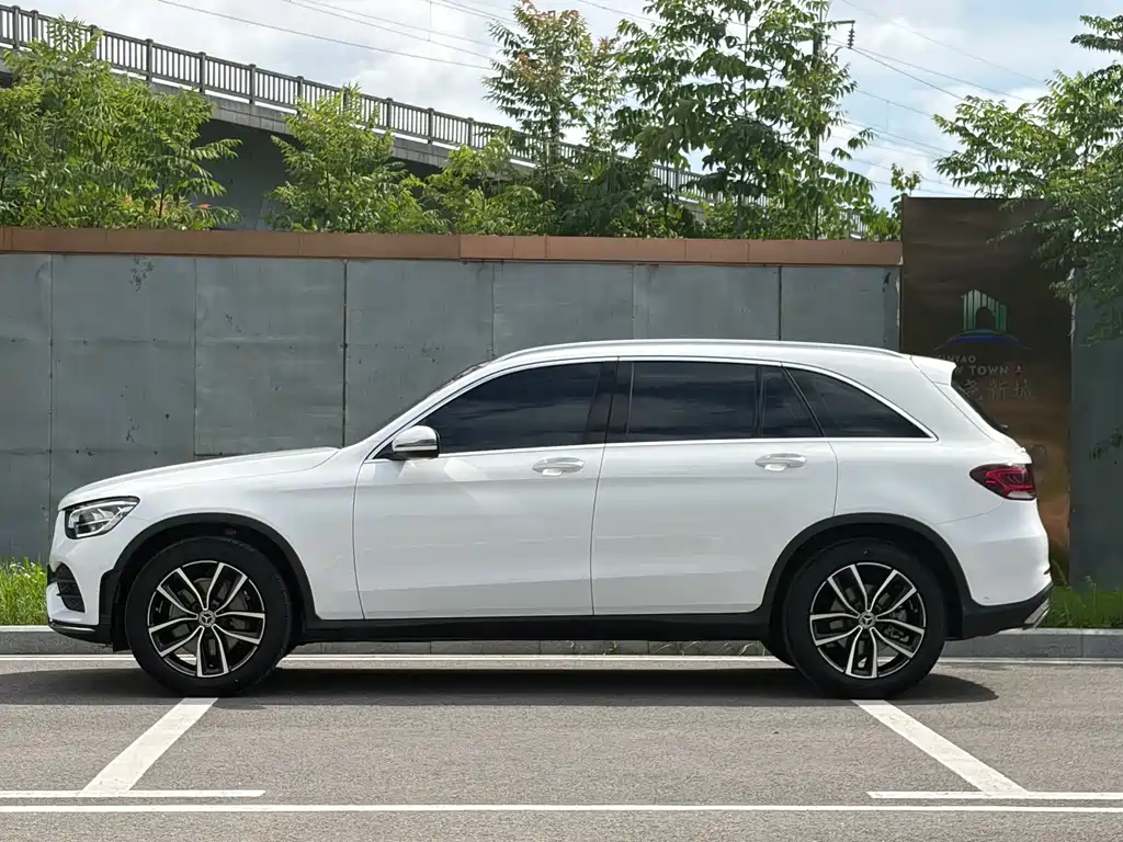 Mercedes-Benz GLC 2021