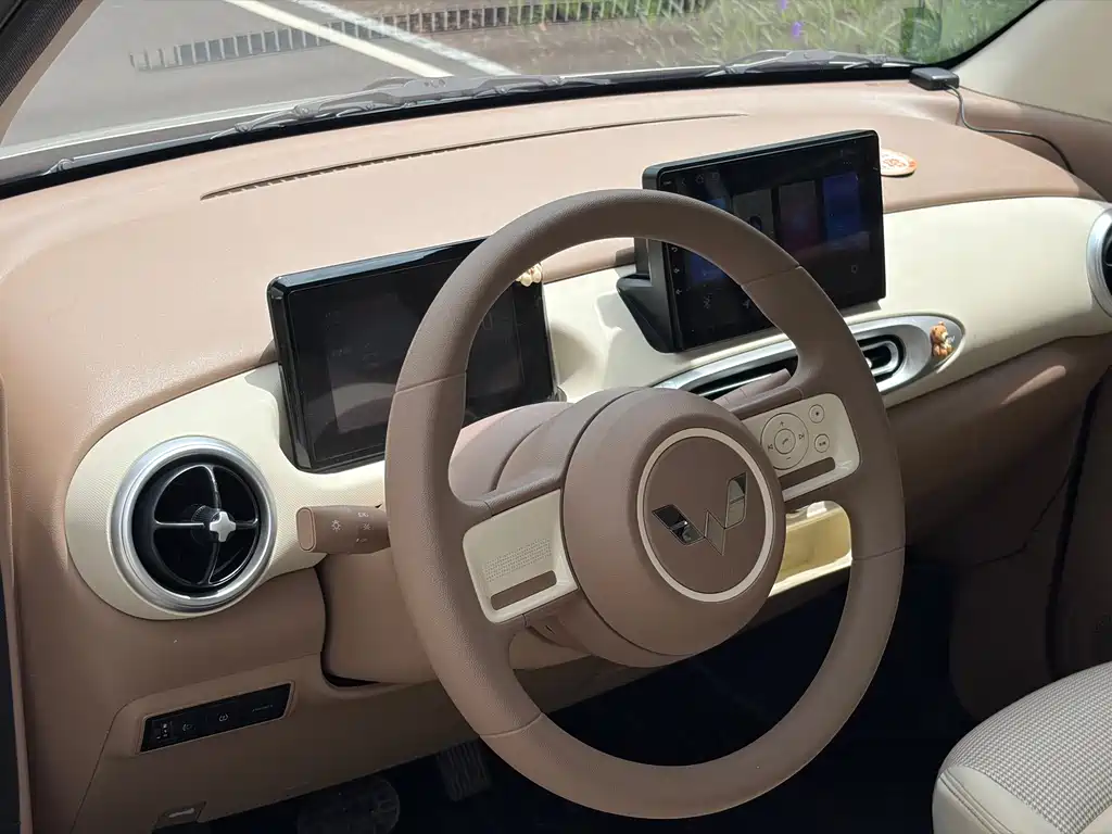 Wuling MINIEV 2025