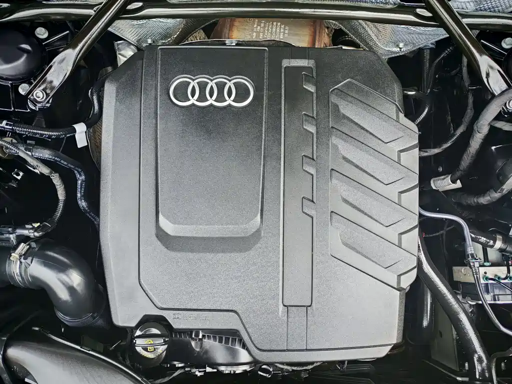 Audi Q5L 2023 — фото 16