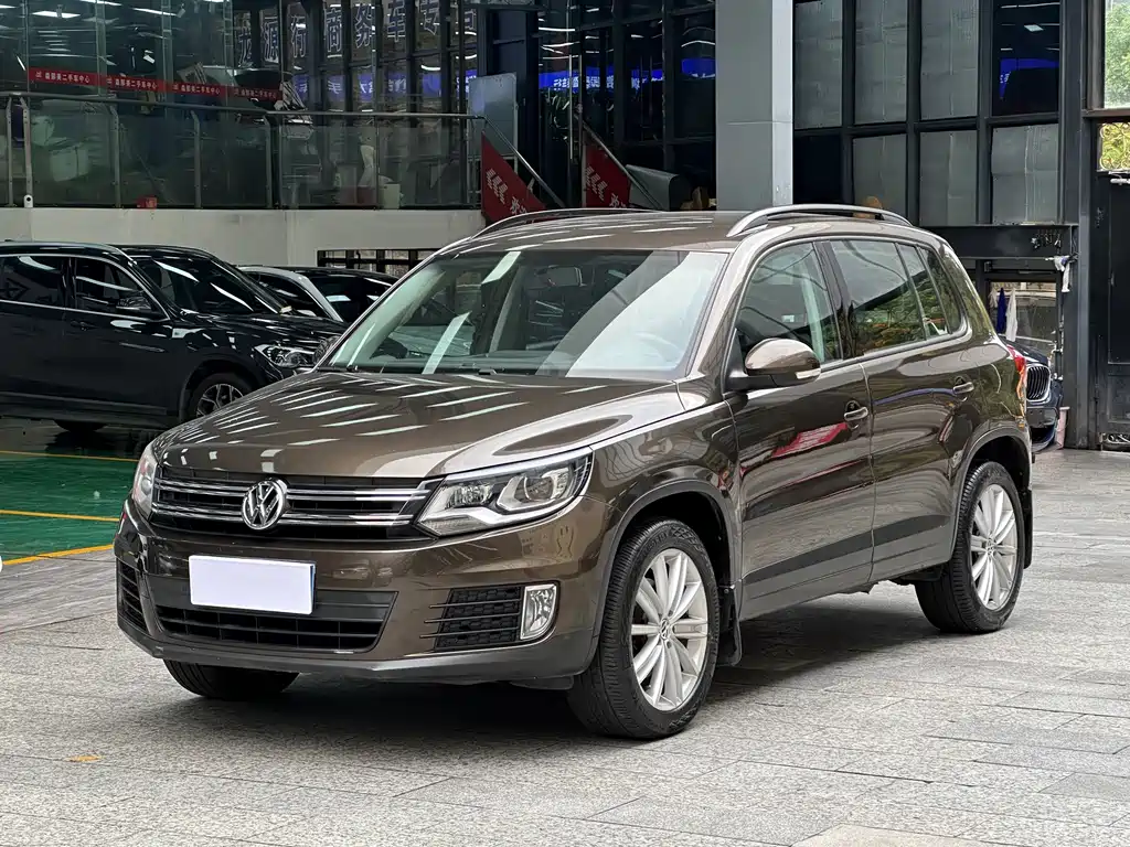 Volkswagen Tiguan 2014 — фото 1