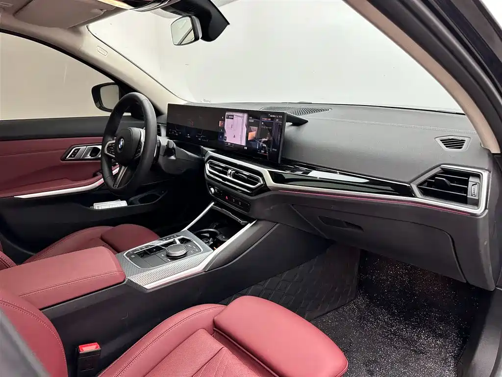 BMW 3 Series 2023 — фото 11