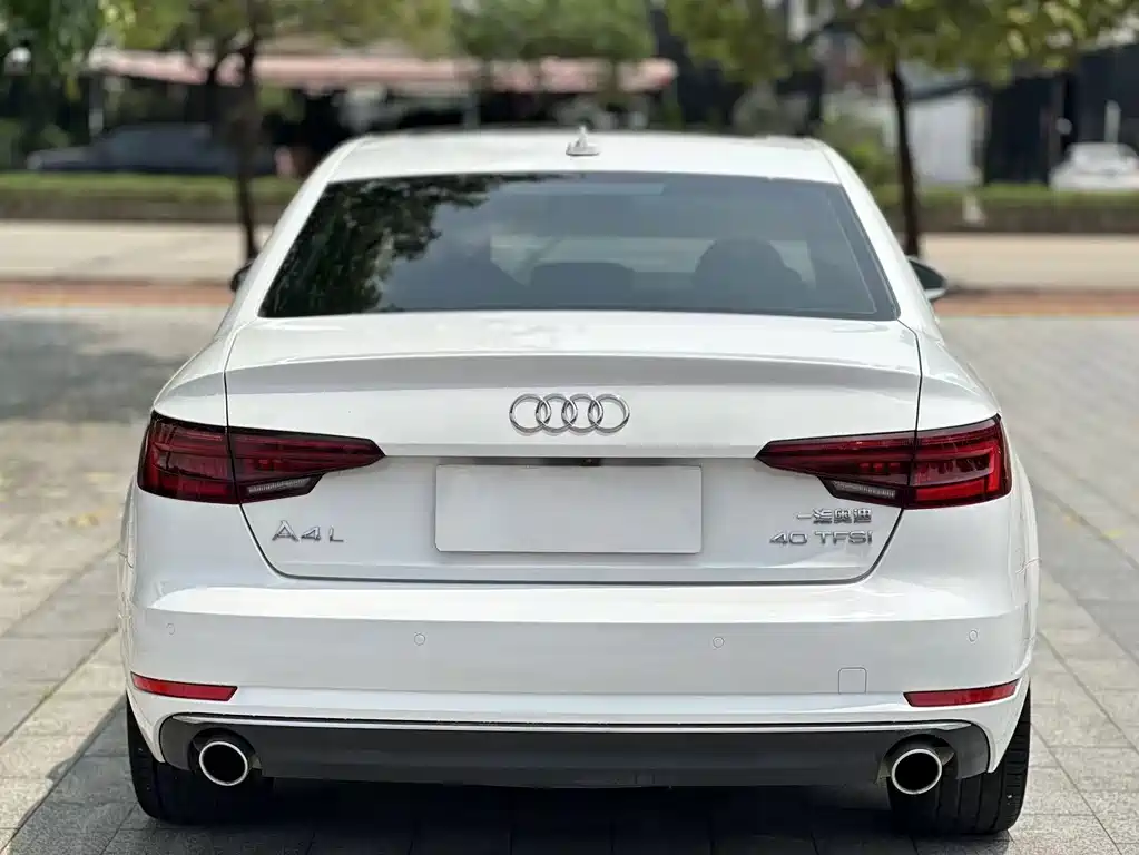 Audi A4L 2018 — фото 8