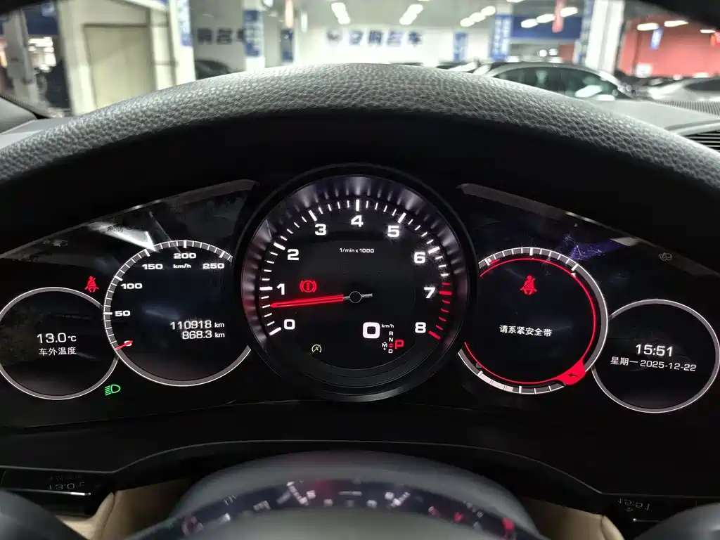 Porsche Cayenne 2018 — фото 11