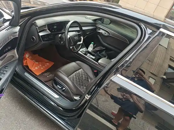 Audi A8 2021