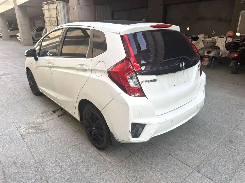 Honda Fit 2017 — фото 9