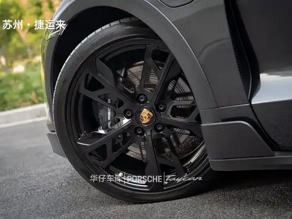Porsche Taycan 2022