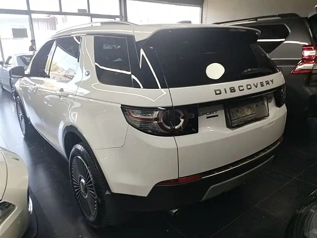 Land Rover Discovery Sport 2016 — фото 5
