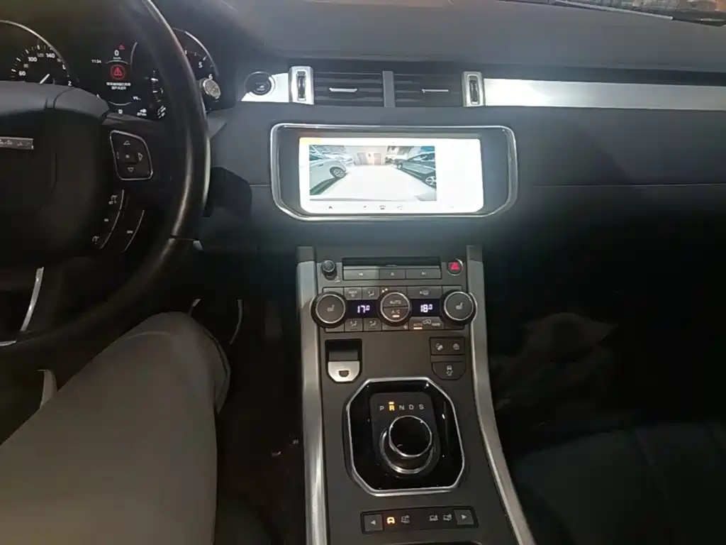 Land Rover Evoque 2019 — фото 13