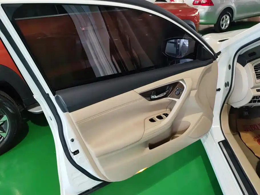 Nissan Teana 2015
