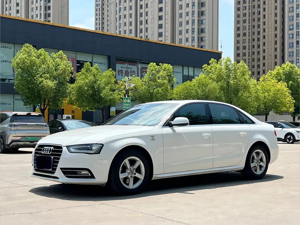 Audi A4L 2015