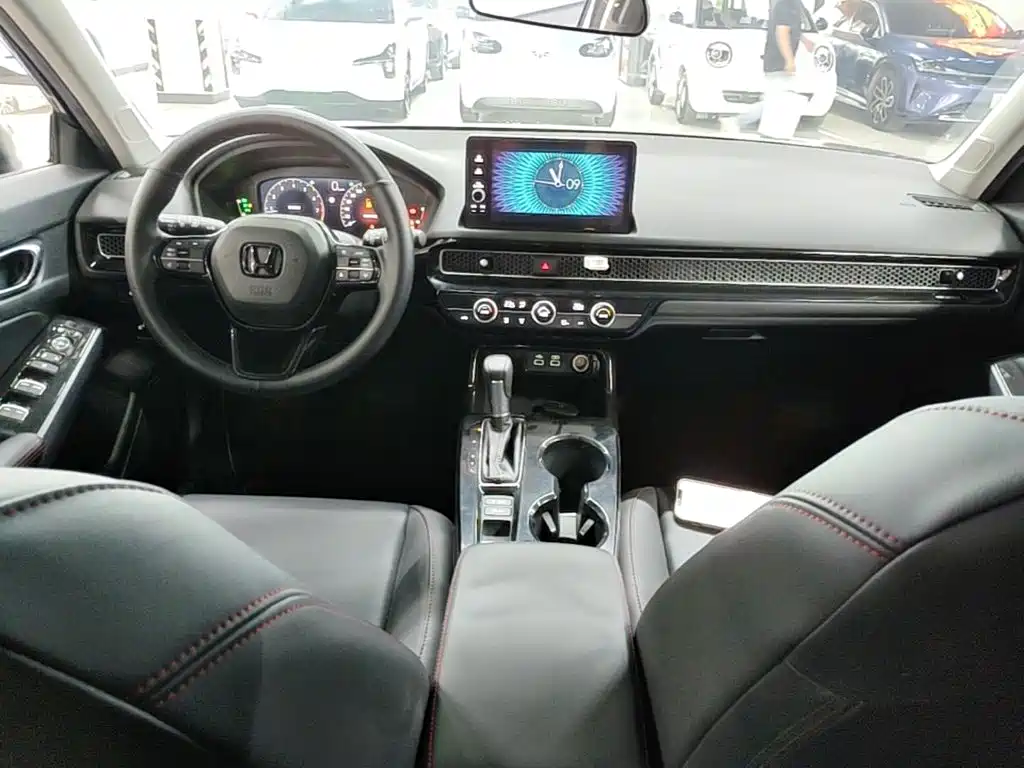 Honda Civic 2023 — фото 10