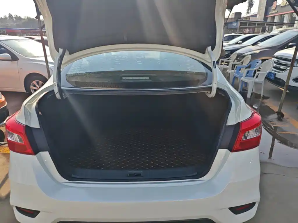 Nissan Sylphy 2019 — фото 19