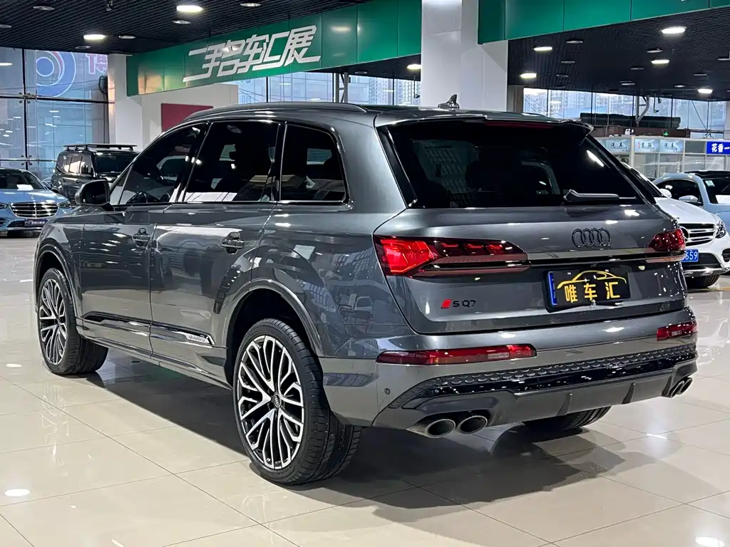 Audi SQ7 2024 — фото 6
