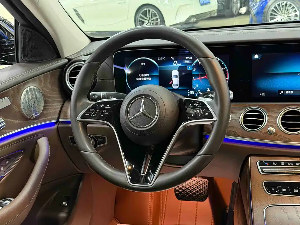 Mercedes-Benz E-Class 2021 — фото 11