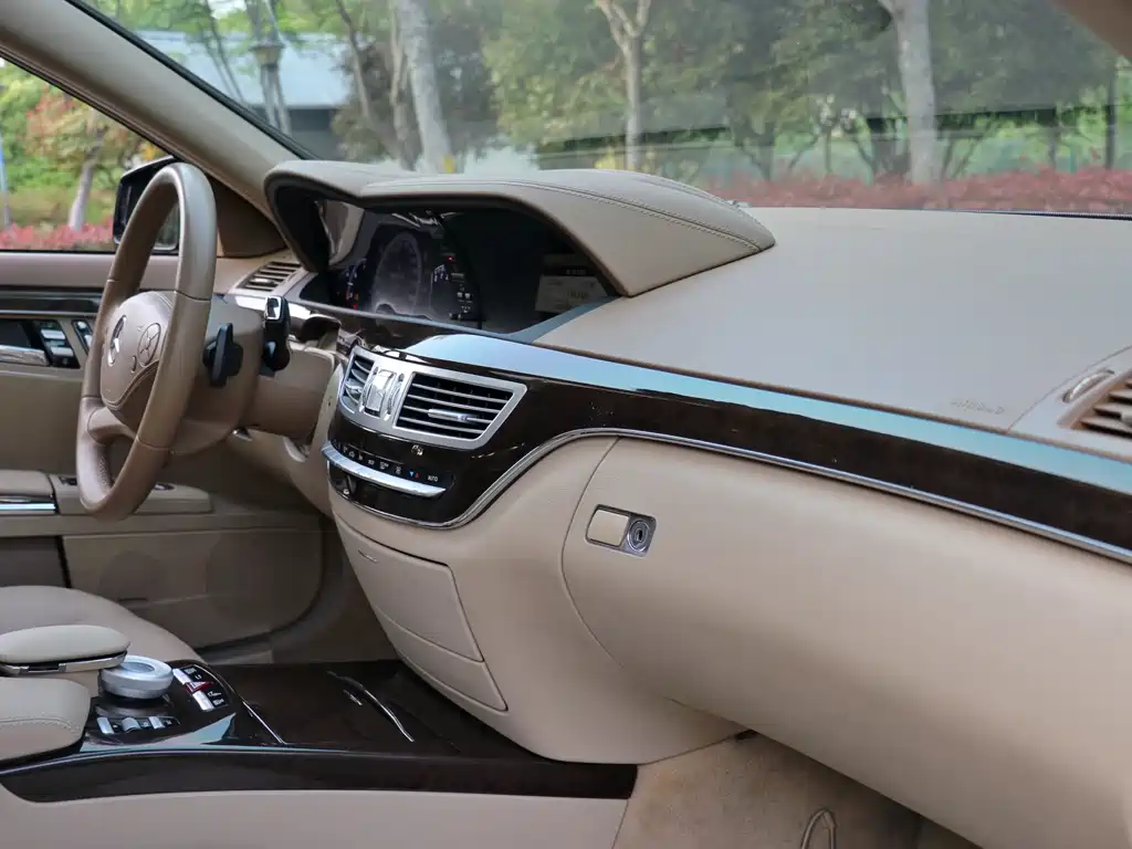 Mercedes-Benz S-Class 2012 — фото 21