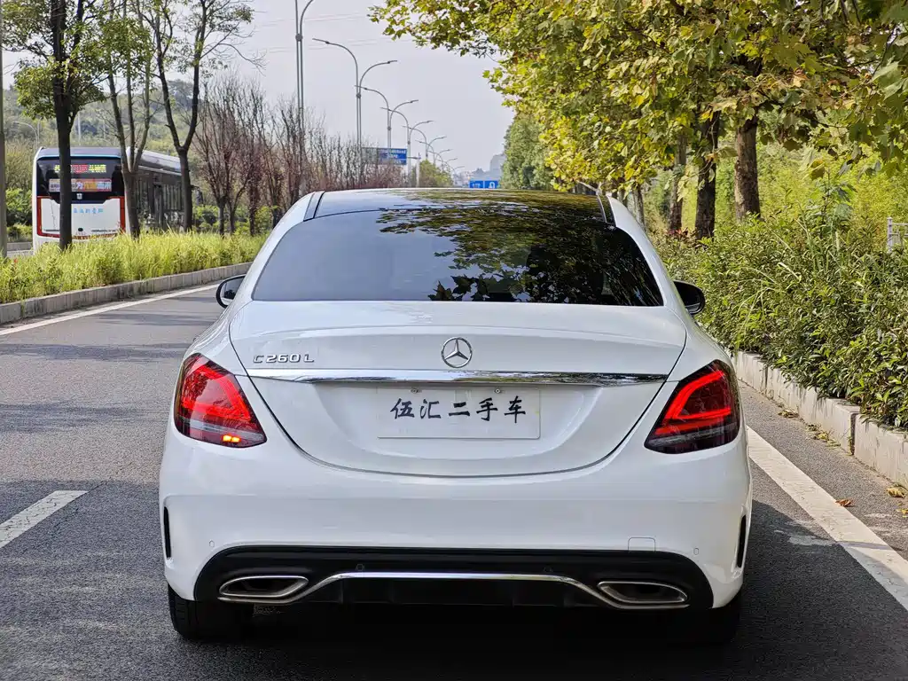 Mercedes-Benz C-Class 2019 — фото 12