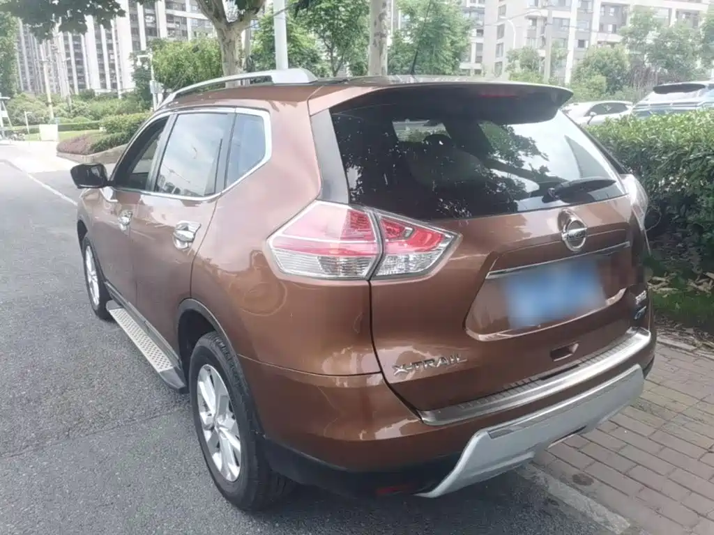 Nissan X-Trail 2015