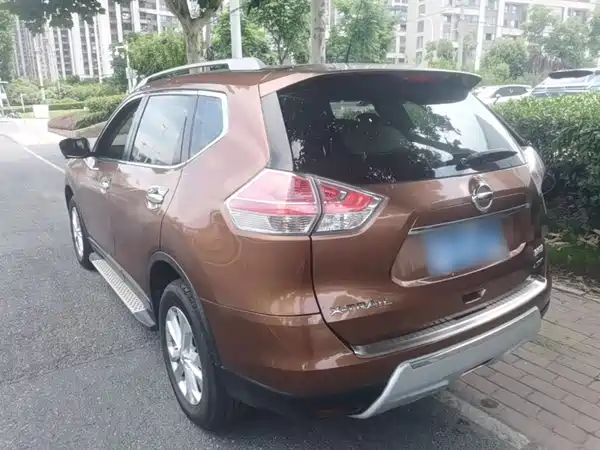 Nissan X-Trail 2015