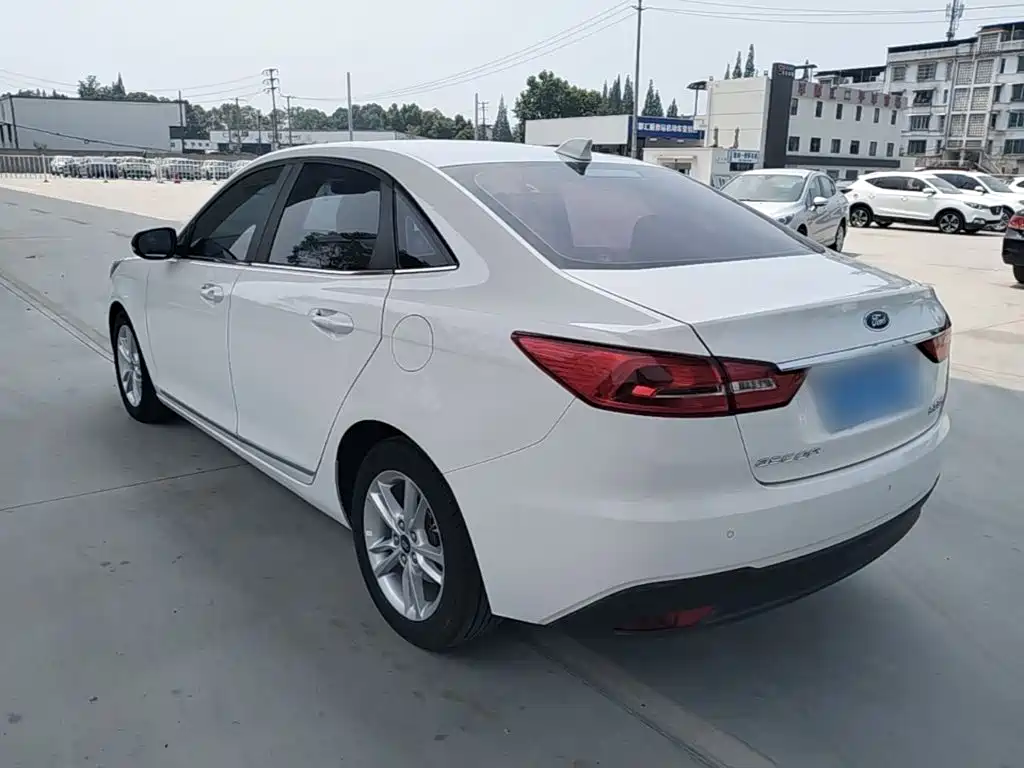 Ford Forrest 2019