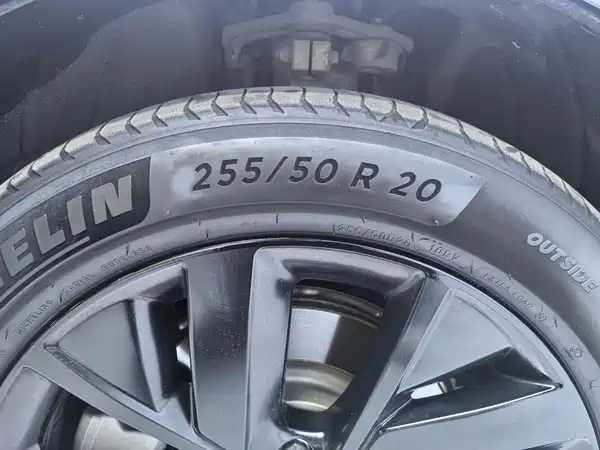 Li Auto L8 2023