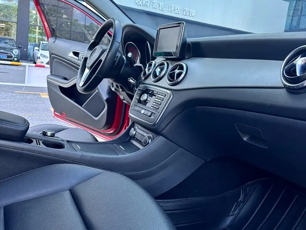 Mercedes-Benz GLA 2015 — фото 6