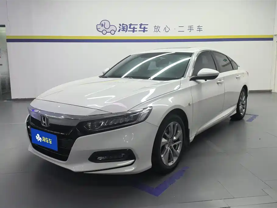 Honda Accord 2018 — фото 1