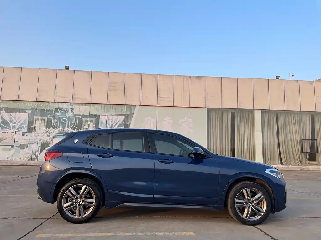 BMW X2 2022 — фото 7