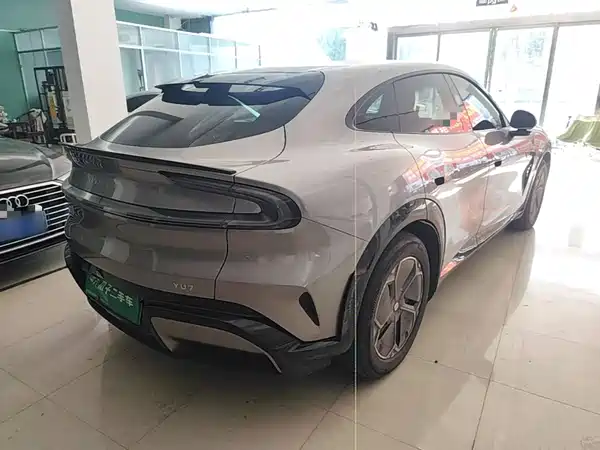 Xiaomi YU7 2025