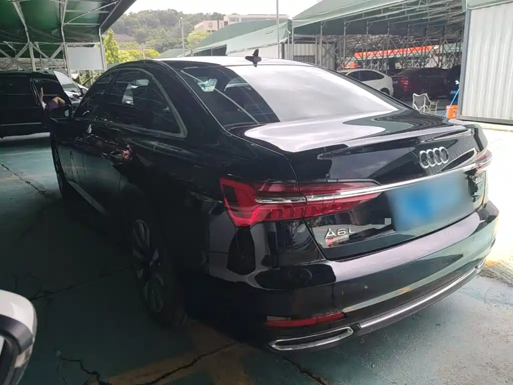 Audi A6L 2021