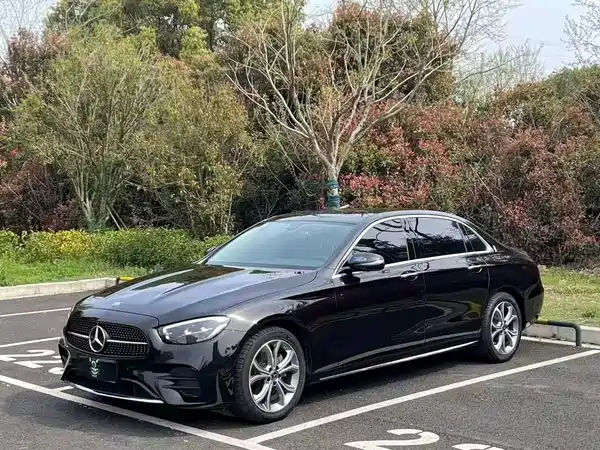 Mercedes-Benz E-Class 2021