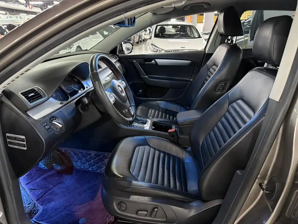 Volkswagen Magotan 2014