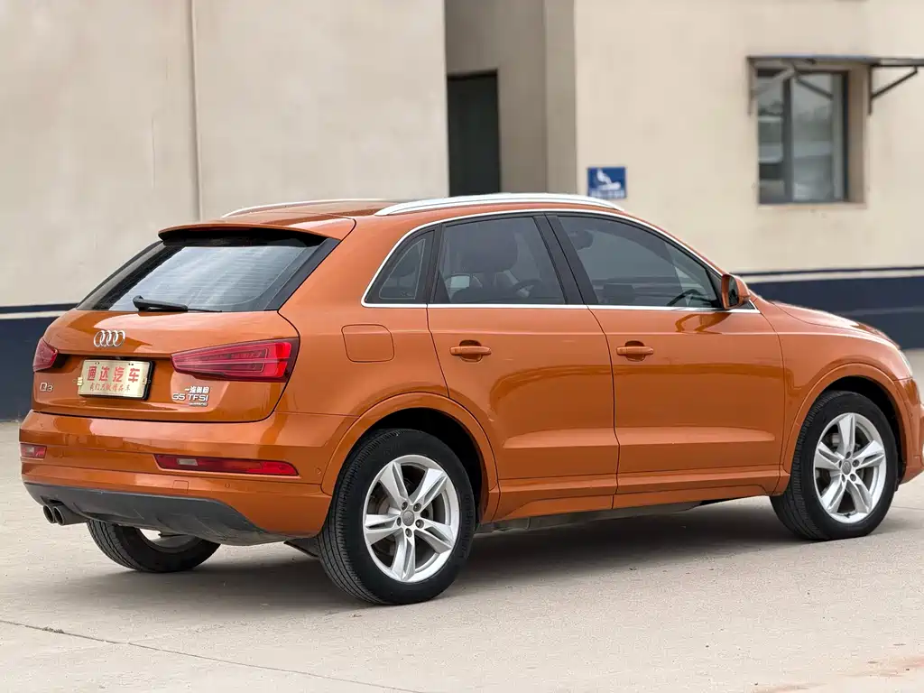 Audi Q3 2016 — фото 7
