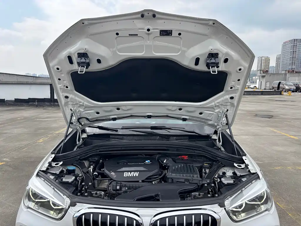 BMW X1 2018 — фото 14