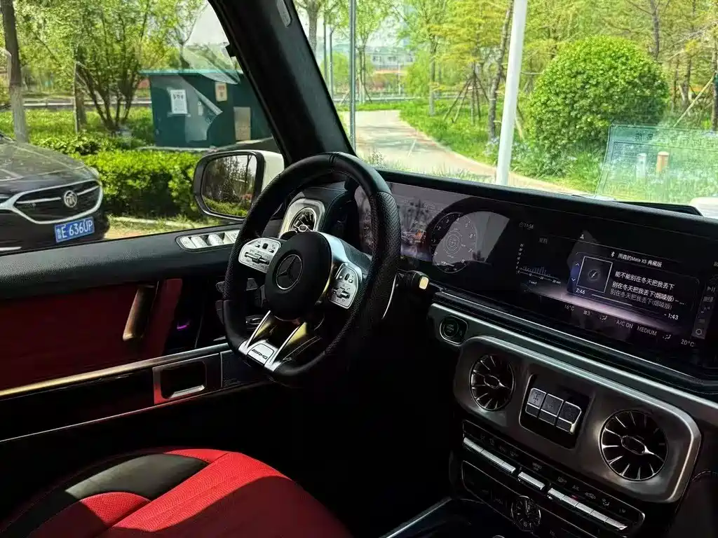 Mercedes-Benz G-Class AMG 2023 — фото 12